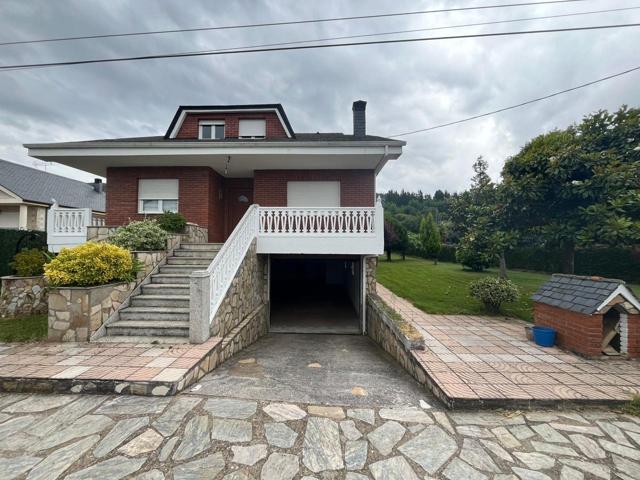 VENDO CHALET CON TERRENO MUY AMPLIO ENTRE ALBARES Y FOLGOSO DE LA RIVERA photo 0