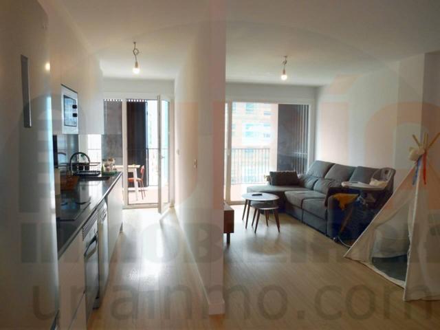 PISO GRANDE CON TERRAZA Y 2 PLAZAS DE GARAJE photo 0