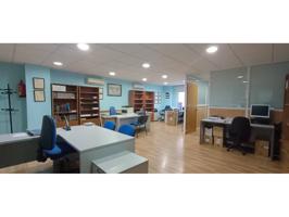 Oficina en venta en Almería Capital photo 0