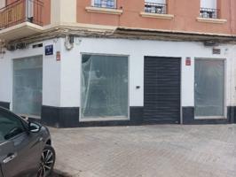 LOCAL EN ALQUILER CON O SIN TRASPASO FRENTE HOSPITAL PESET photo 0
