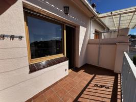 Casa adosada con Garaje y Jardín en venta photo 0