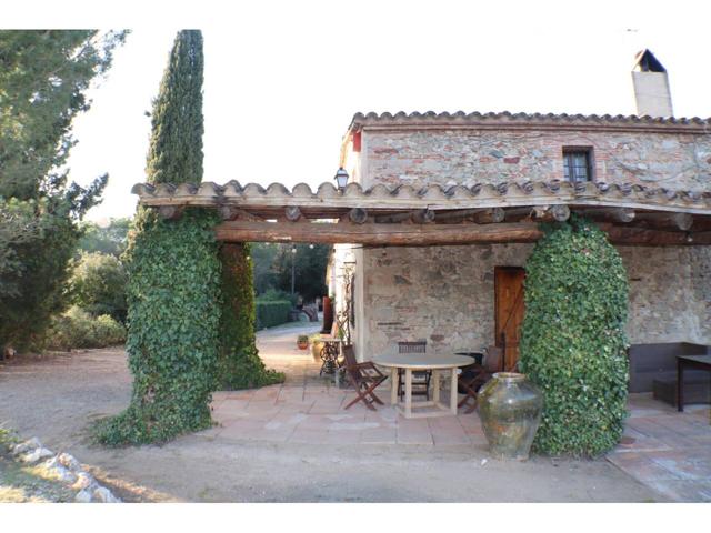 Masia en venta en Riells del Fai photo 0