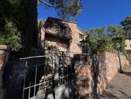 Encantadora casa de piedra en perfecto estado en el corazón de Gallifa photo 0