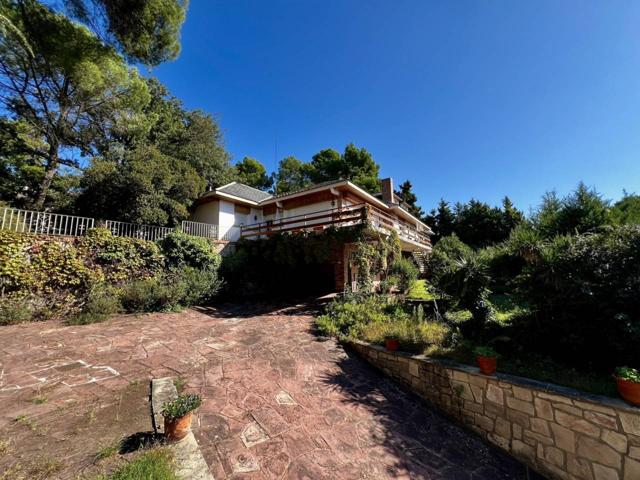 🏡 Casa señorial con jardín y bosque privado en el corazón de Sant Feliu de Codines photo 0