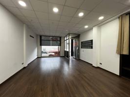 Local comercial en venta en Centelles photo 0