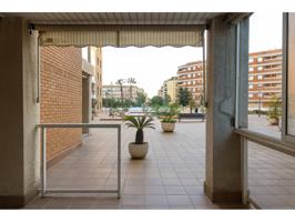 Planta baja con acceso directo a la zona comunitaria, piscina y jardín comunitario photo 0