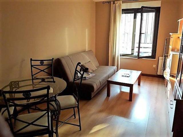 APARTAMENTO. BAJO CON ALTURA DE 1º. EXTERIOR, LUMINOSO. SIN BARRERAS. photo 0