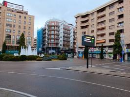 PISO DE 4 DORMITORIOS, 2 BAÑOS. CON PLAZA DE GARAJE. JUNTO A PUERTA DE ZAMORA. 4º PISO, EXTERIOR, 2 ASCENSORES... photo 0