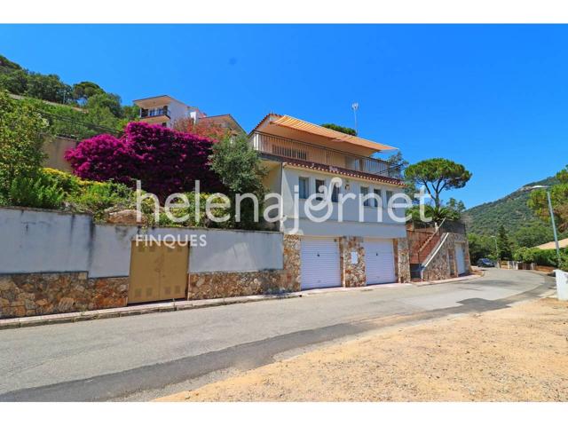 CASA CON PISCINA PROPIA Y VISTAS AL MAR EN LA URBANIZACIÓ ROSAMAR, EXCLUSIVA DE HELENA JORNET FINQUES photo 0