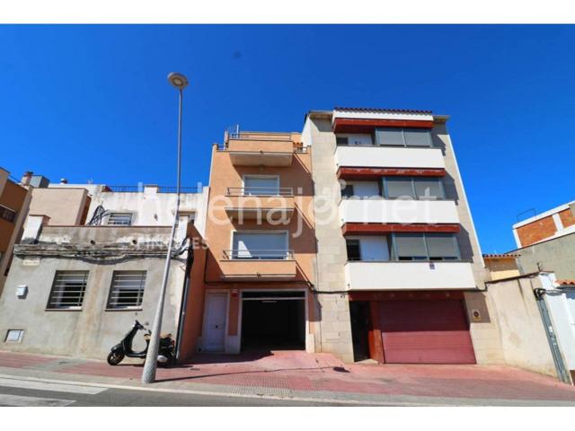 Casa de pueblo en exclusiva de Helena Jornet Finques, consta de 203 m² construidos y dos terrazas en sant feliu de guíx photo 0