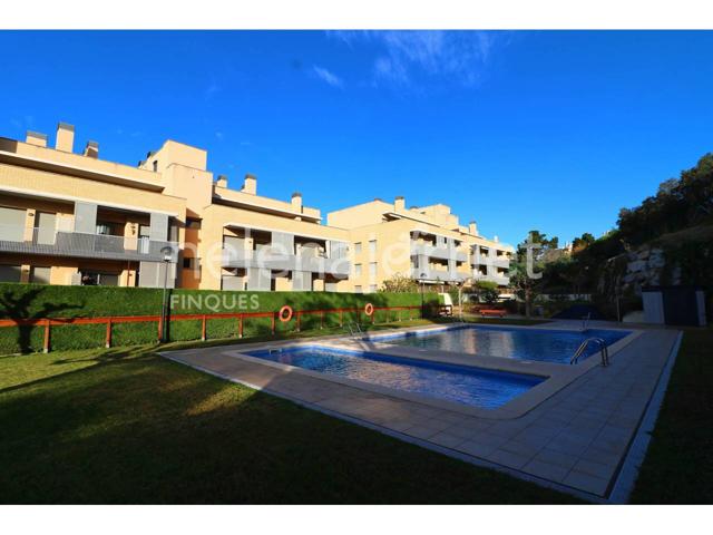 LOCAL-APARTAMENTO DE 75 M2 CONSTRUIDOS CON PLAZA DE PARKING Y TRASTERO photo 0