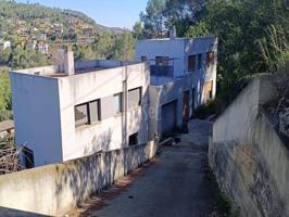 Preciosa casa con terreno en Torrelles de Llobregat photo 0