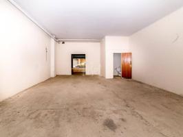Local en venta en c. francesc moragues barret, 12, Cambrils, Tarragona photo 0
