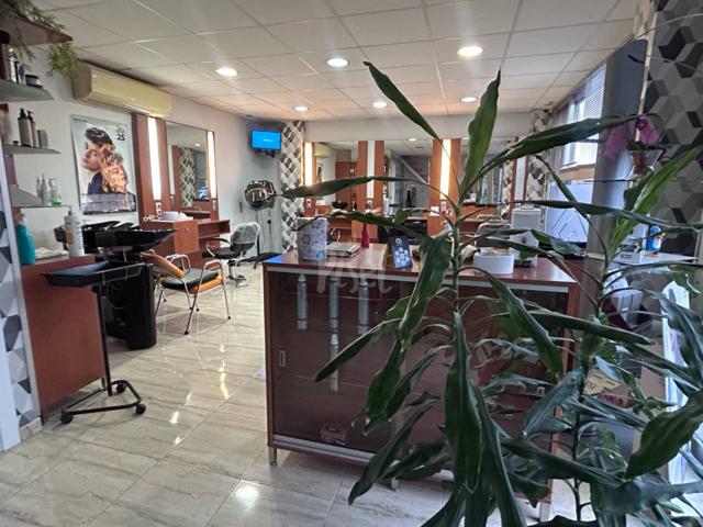 💈✨ ¡Peluquería en funcionamiento en Torreforta! 🏙️ photo 0