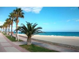 ¡Tu oportunidad de vivir cerca de la playa en Miami Platja! 🏖️🌴 photo 0