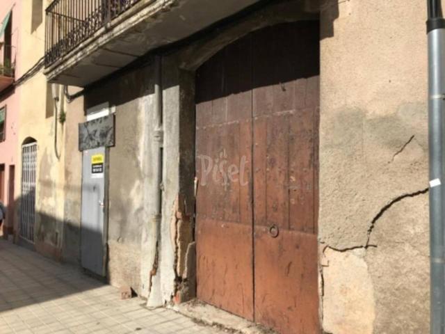 🏢 ¡Oportunidad de Inversión! Local Comercial a Reformar en Valls photo 0