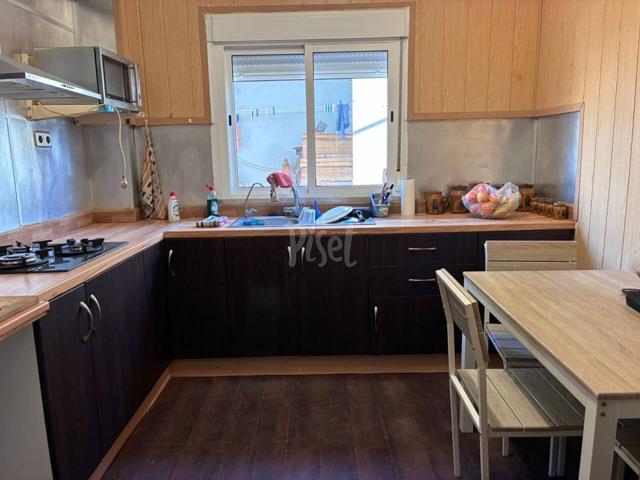 🏡✨ Encantadora Casa de 2 Pisos con Jardín 🌳 – 220 m² de Naturaleza en Tarragona 🌺 photo 0