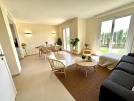 Chalet Unifamiliar con jardín privado en Urb. El Paraiso en Campos-Sa Rapita photo 0