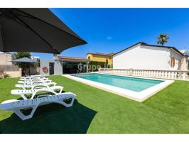 Exclusiva Villa con Licencia Vacacional a 250 m del Mar – Ses Cadenes, El Arenal photo 0