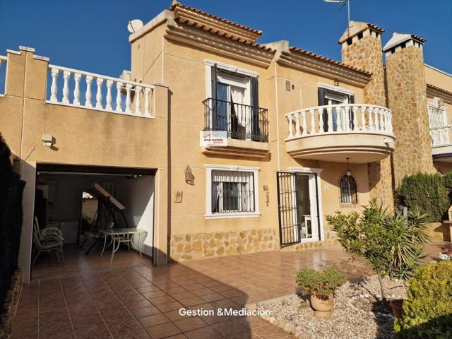 CASA O CHALET INDEPENDIENTE EN VENTA EN CALLE DULCINEA. AGUAS NUEVAS .TORREVIEJA photo 0