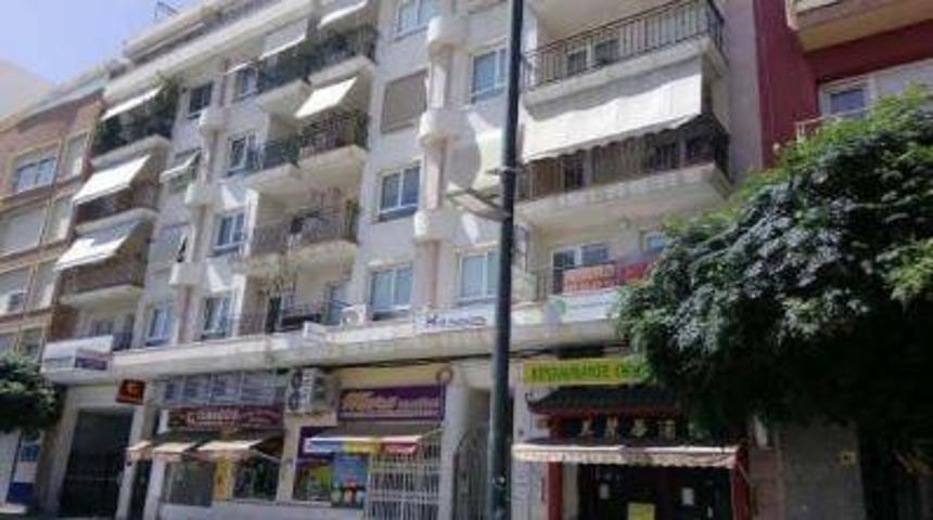 PLAZA DE GARAJE A LA VENTA EN EL CENTRO DE ALICANTE. photo 0