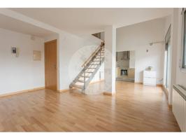 Dúplex en venta en Sant Vicenç de Castellet photo 0
