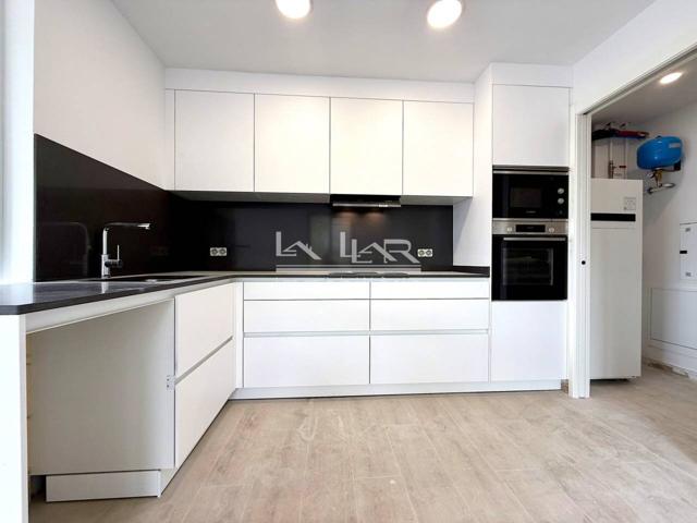 Piso en venta en Nord-El Sucre-Universitat (08500) photo 0