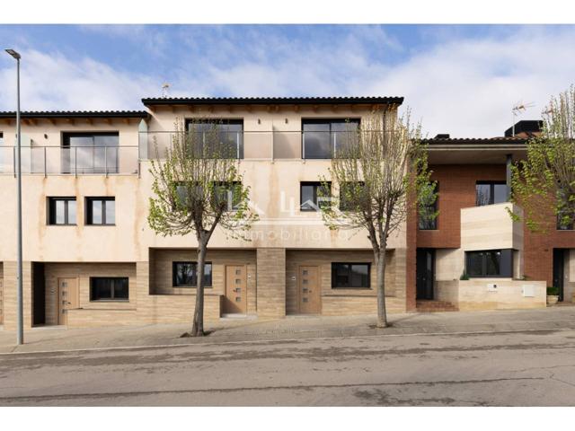 Casa en venta en Santa Eulàlia de Riuprimer photo 0