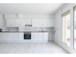 Piso en venta en Capuchinos-Santa Clara-Hospital photo 0