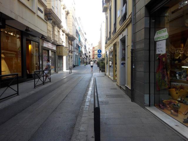 Apartamento en alquiler en ALHONDIGA photo 0