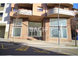 Local comercial de 260 m² a pie de calle: Visibilidad y amplitud en una ubicación estratégica photo 0