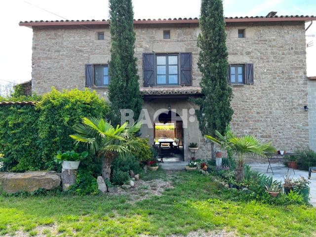 Tu nuevo hogar en Oristà: tranquilidad, calidez y encanto rural photo 0