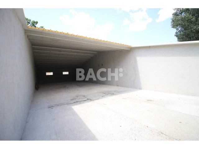 Espacio diáfano de 180 m² con grandes posibilidades en las afueras del Mas Galí - Ideal para oficinas, taller o almacén photo 0