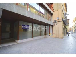 Amplio escaparate y zona de almacén: espacio, funcionalidad y visibilidad para tu negocio photo 0