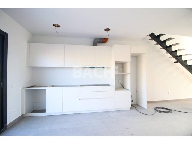 Espacio, confort y estilo en un entorno privilegiado photo 0