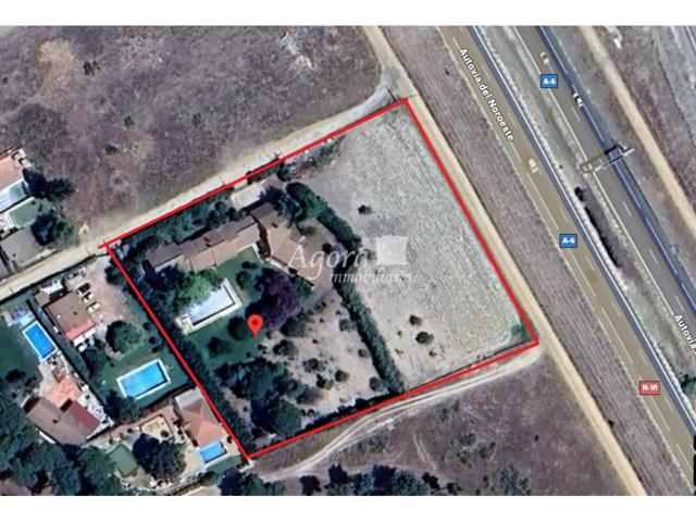 Gran Oportunidad: Complejo de 4 Viviendas con Piscina en Medina del Campo photo 0