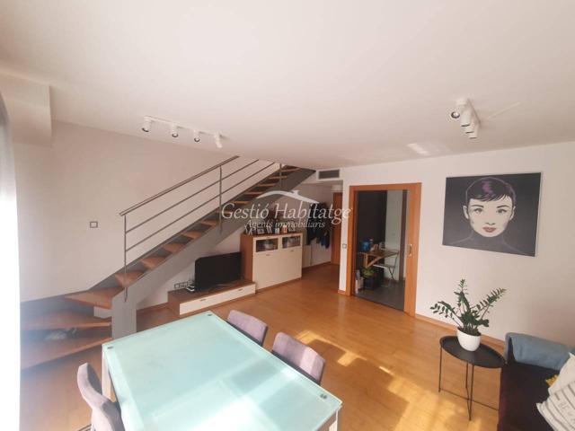 Duplex en venta en Corró d'Avall photo 0