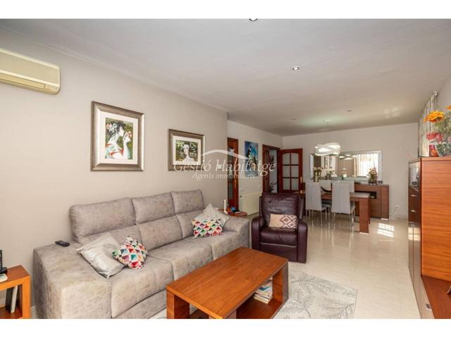 Casa en venta en Corró d'Avall photo 0