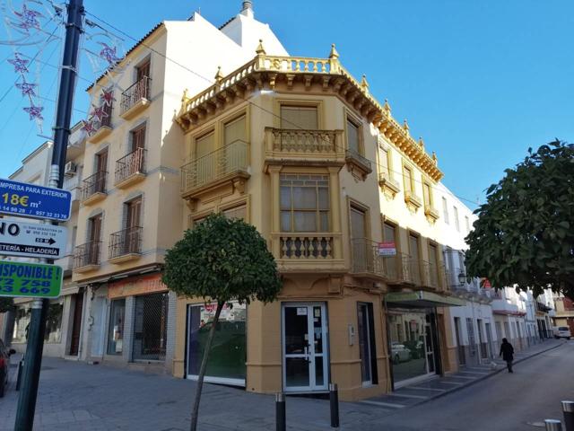 Gran casa en el centro de Huétor Tájar photo 0