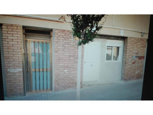 ¡OPORTUNIDAD! .Local en venta de 28 m² construidos – Exterior, con entrada a pie de calle photo 0