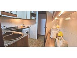 PISO CON ASCENSOR EN MONTIGALA- A 3 MIN DEL METRO photo 0