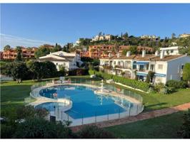 ¡Descubre tu nuevo hogar en el corazón de la exclusiva urbanización El Paraíso Alto, Benahavis! photo 0