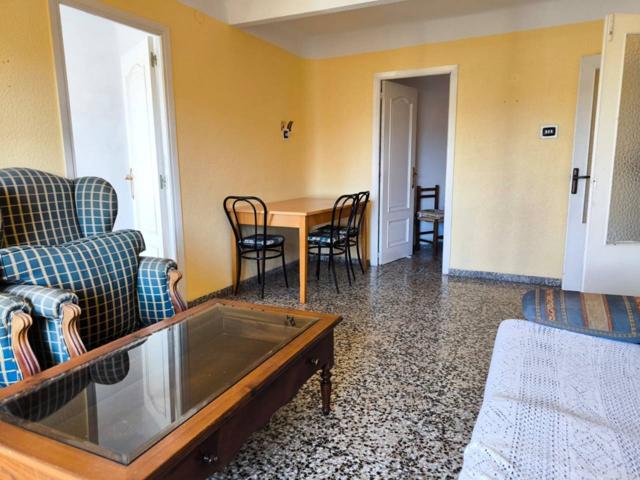 Piso en el Barrio del Carmen – ¡Ideal para Inversores o Primera Vivienda! photo 0