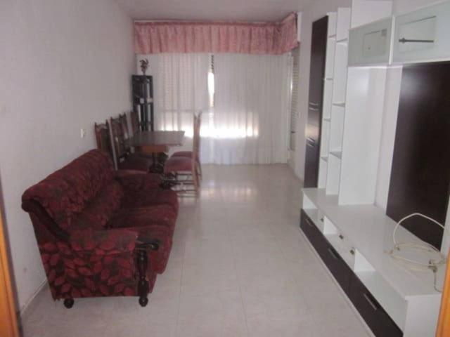 Piso en alquiler en Juan Carlos I – ¡Listo para entrar a vivir! photo 0