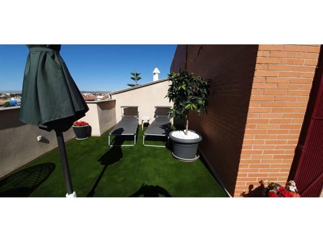 Te presentamos este magnífico ático en alquiler en Ronda Sur photo 0