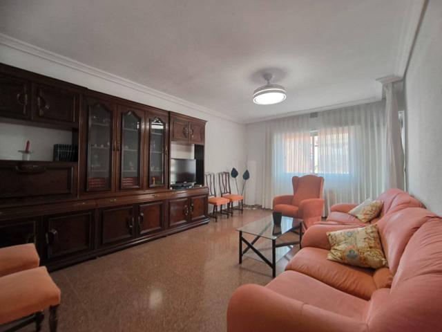¡Estupendo Piso en Venta en Cabezo de Torres con Parking y Trastero! photo 0