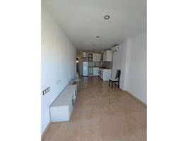 Estupendo apartamento en venta en Barriomar photo 0