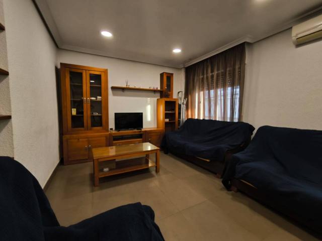 ¡Estupendo Piso en el corazón de Murcia, junto al Romea! photo 0