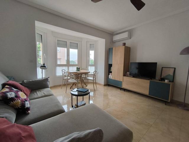 ¡Estupendo Piso en Venta en Santa María de Gracia! photo 0