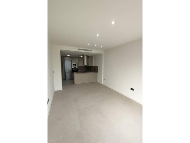 Estupendo piso a estrenar en alquiler en la exclusiva zona del Malecón photo 0